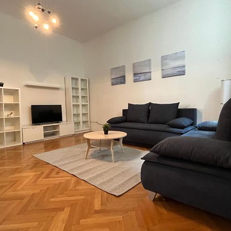 비엔나 Stylish Apt Near Urania 1Br 아파트 외부 사진