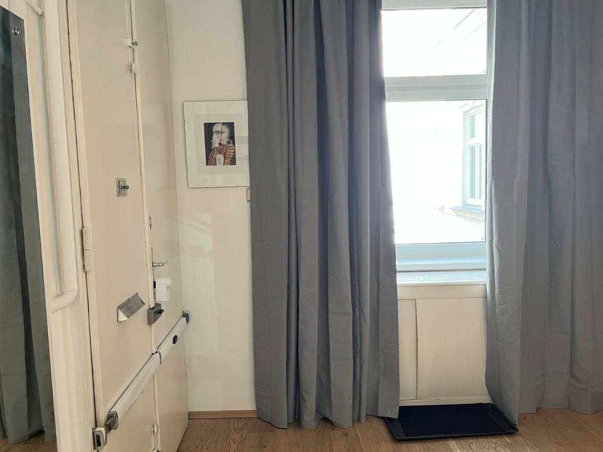 비엔나 Stylish Apt Near Urania 1Br 아파트 외부 사진