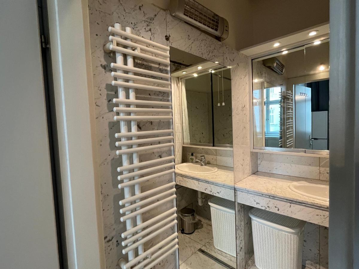 비엔나 Stylish Apt Near Urania 1Br 아파트 외부 사진